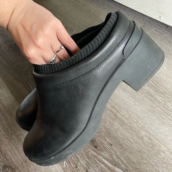 AEBO Women’s Black Capital Leather Comfort Footwear Clogs Size 10 - Picture 8 of 13